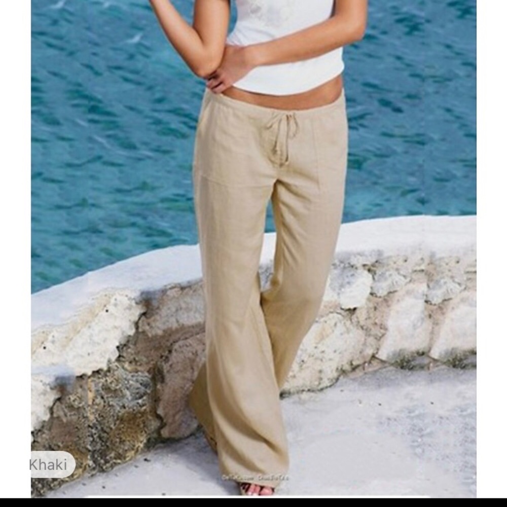 Women’s wide leg pants. Perfect for summer. Lightweight. Breezy.Size L. Khaki